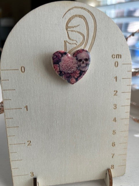 Gothic Romance Heart Earrings – Skull & Floral Design | Stud Earrings