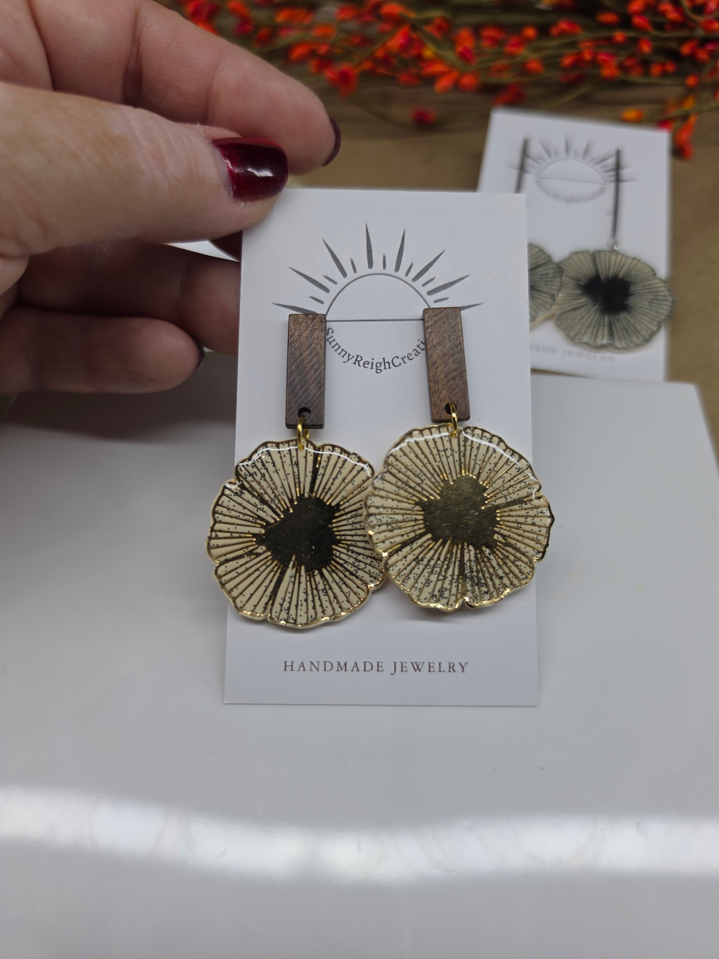 Gold Flower | Dangle Earrings